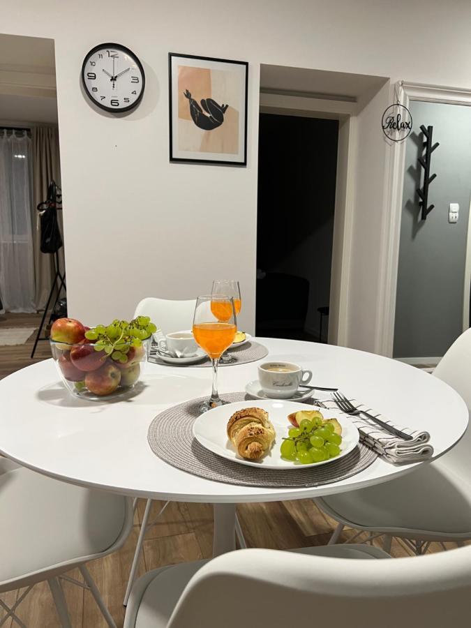 Cinderella Apartment With Free Parking Pola Esterno foto