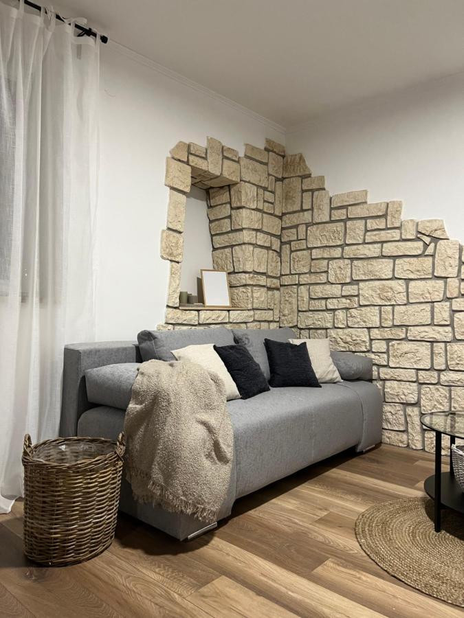 Cinderella Apartment With Free Parking Pola Esterno foto