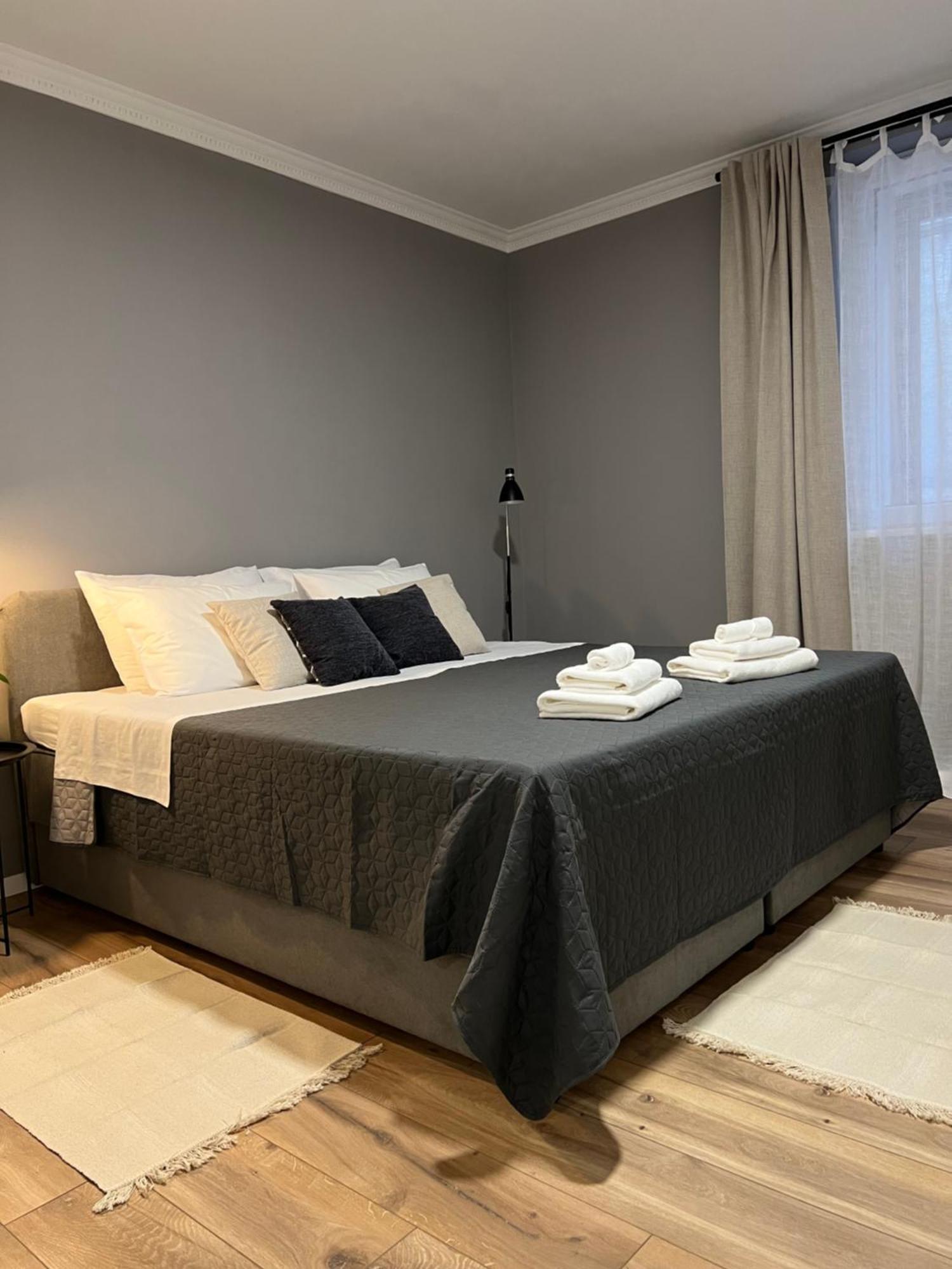 Cinderella Apartment With Free Parking Pola Esterno foto
